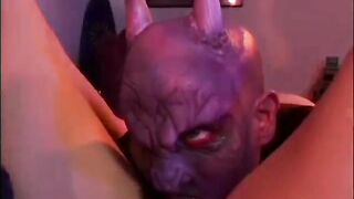HEATWAVEPASS - Gargoyle Midget vs Trinity Maxx