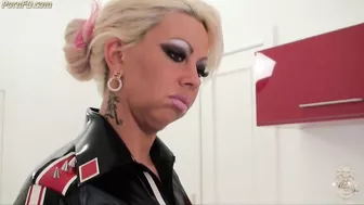 Kates-Palace - Wicked Surprise 02