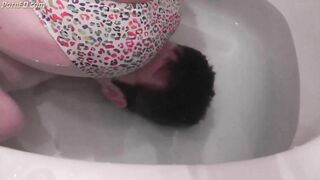 MissJessica - Close Up Bath Facesitting