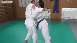 SkilledFemFighters - Lubka Grappling Fight Vs Gernot