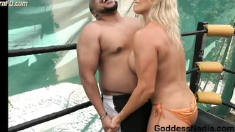 Sydney bearhug challenge