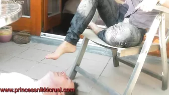 Femdom foot worship
