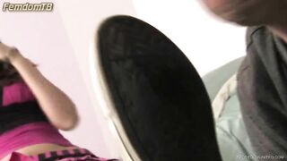 FootDom - chastitylacewor