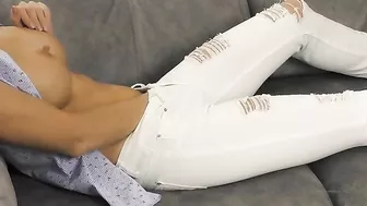 elen hot 20-02-2020 Masturbation on the sofa