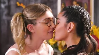 GirlsWay presents Emily Willis, Mackenzie Moss in Reconnecting – 29.05.2020