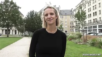 JacquieEtMichelTV presents Luigia & Candie Toydoll - Luigia Knows What She Wants –...