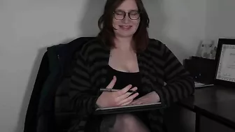 Bettie Bondage - Psychiatrist Knows You Want Mom