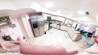 Ginarys Giantess Adventures - VR 360 You Are Prepared To Be Eaten By Amazon Giante...