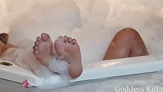 Kiffa Feet Deusa - Bathtub foam soap Foot worship and humiliation