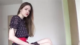 Lady Suzanne Long legged cum collector (Premium Plan)