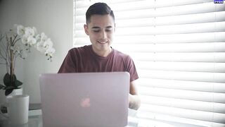 Julia Robbie - My Sons Dick Pic - MissaX