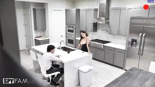 Ava Addams - My Stepmom Is My Valentine - SpyFam