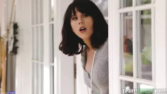 Blair Williams and Amber Chase - Sly Stepmom Catches A Fox - BadMilfs