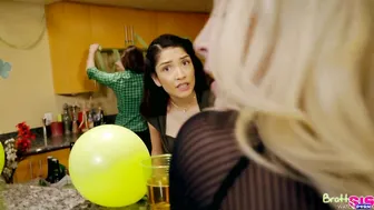 Jericha Jem And Piper Perri - Lucky Fuck - BrattySis