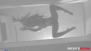 Kira Noir - Legendary Creampie - RickysRoom