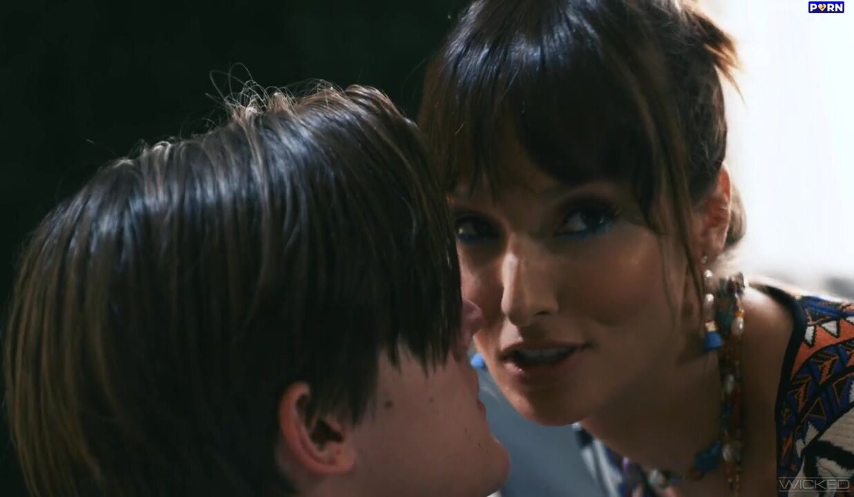 Lexi Luna - Privilege - Wicked