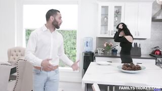 Marley Brinx - Fuck What My Aunt Thinks - FamilyStrokes