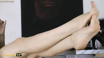 Goddess-Leyla - Sexy high arched feet