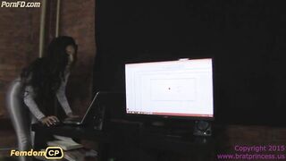 BratPrincess - Jenna Ivory - Cow Abused while Software Debugged