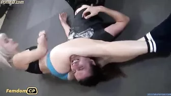 Scissor wrestling 8 2