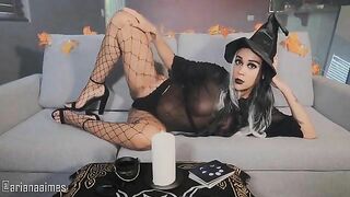 Ariana Aimes witch creams and squirts during dildos play