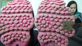 Brazil Fetish Girls - lick dirty sneakers