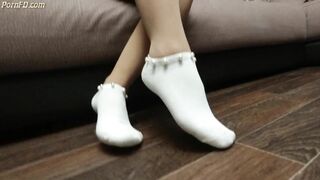 Sexy Girl in Pantyhose Dresses and Show Socks Foot Fetish