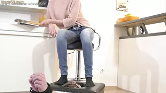 Madame Marissa - Trapped In The Smotherbox And Smothered Under Feet