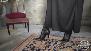 Mistress Luna - Caning Slave