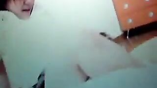 Japanese girl reverse headscissors