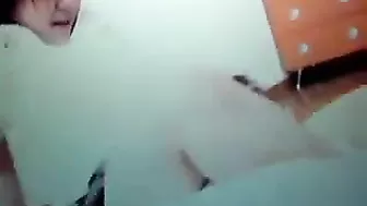 Japanese girl reverse headscissors