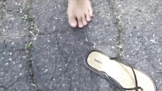 Death feet Lory