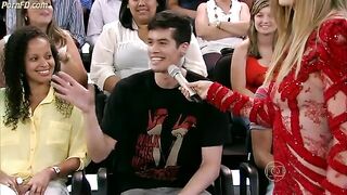 Mariana Santos trampling in tv