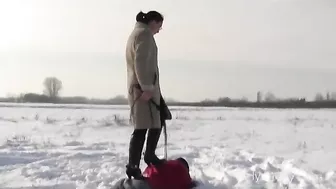 Lady-Jenny Desmond in the Snow