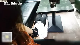 J酒吧舔脚舔高跟鞋