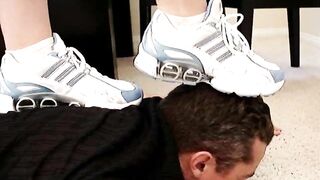 HeadUnderHeels - MOV06194