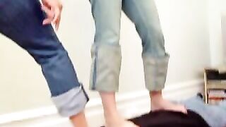 HeadUnderHeels - MOV08659