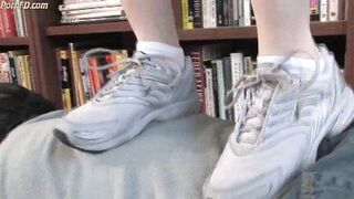 HeadUnderHeels - vid08050672