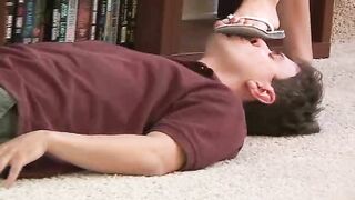 HeadUnderHeels - vid9072