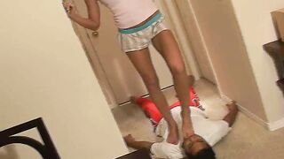 HeadUnderHeels - video220921
