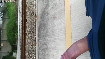 PUBLIC TRAIN STATION CUMSHOT