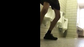 College bathroom cum