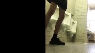 College bathroom cum