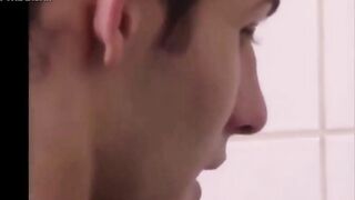 Bareback Sex in the toilet