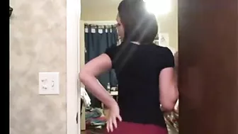 Sexy Striptease (Girls Kiss Girls) 3