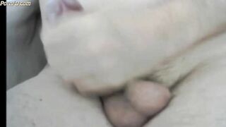 Dad wanking & cumming on cam