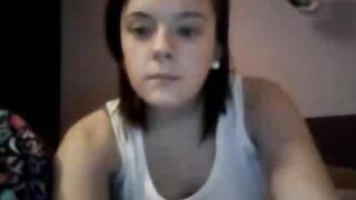 Very Loyal Girlfriend Shows Her Body