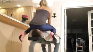 Facesit in spandex