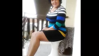 Sexy MATURES and MILFs