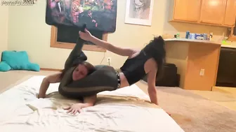 Female wrestling headscissor girl vs girl domination